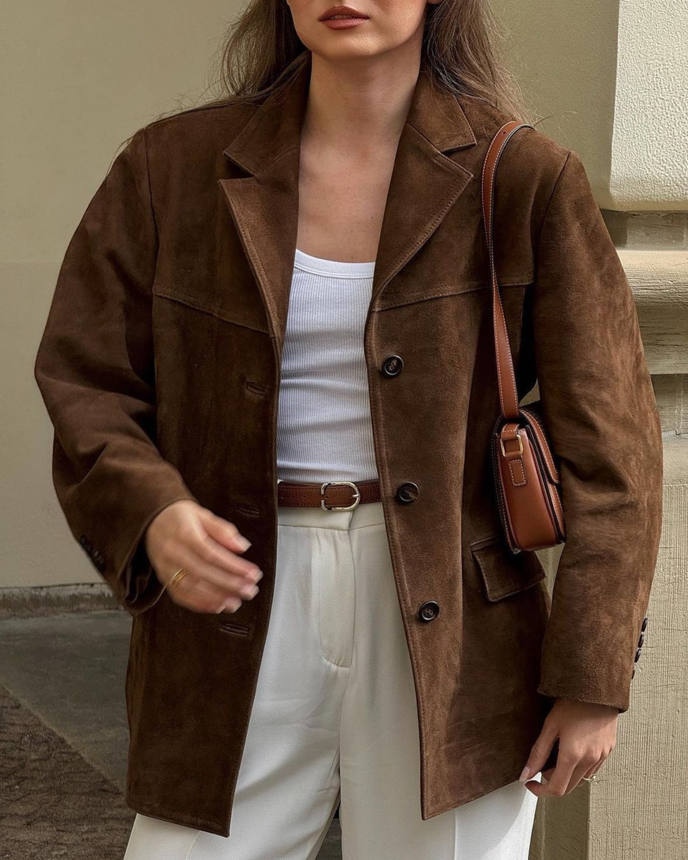 Amelie | Eleganter Wildleder-Blazer für Damen kurz