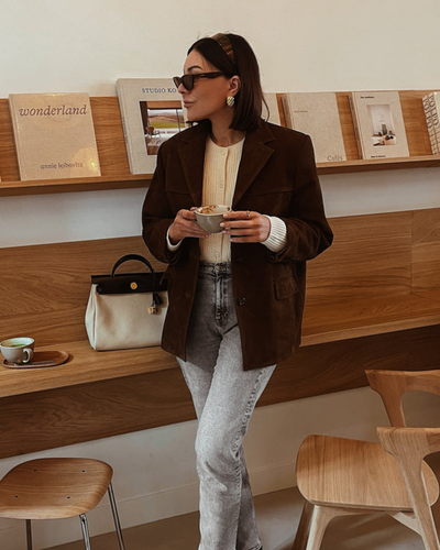 Amelie | Eleganter Wildleder-Blazer für Damen kurz