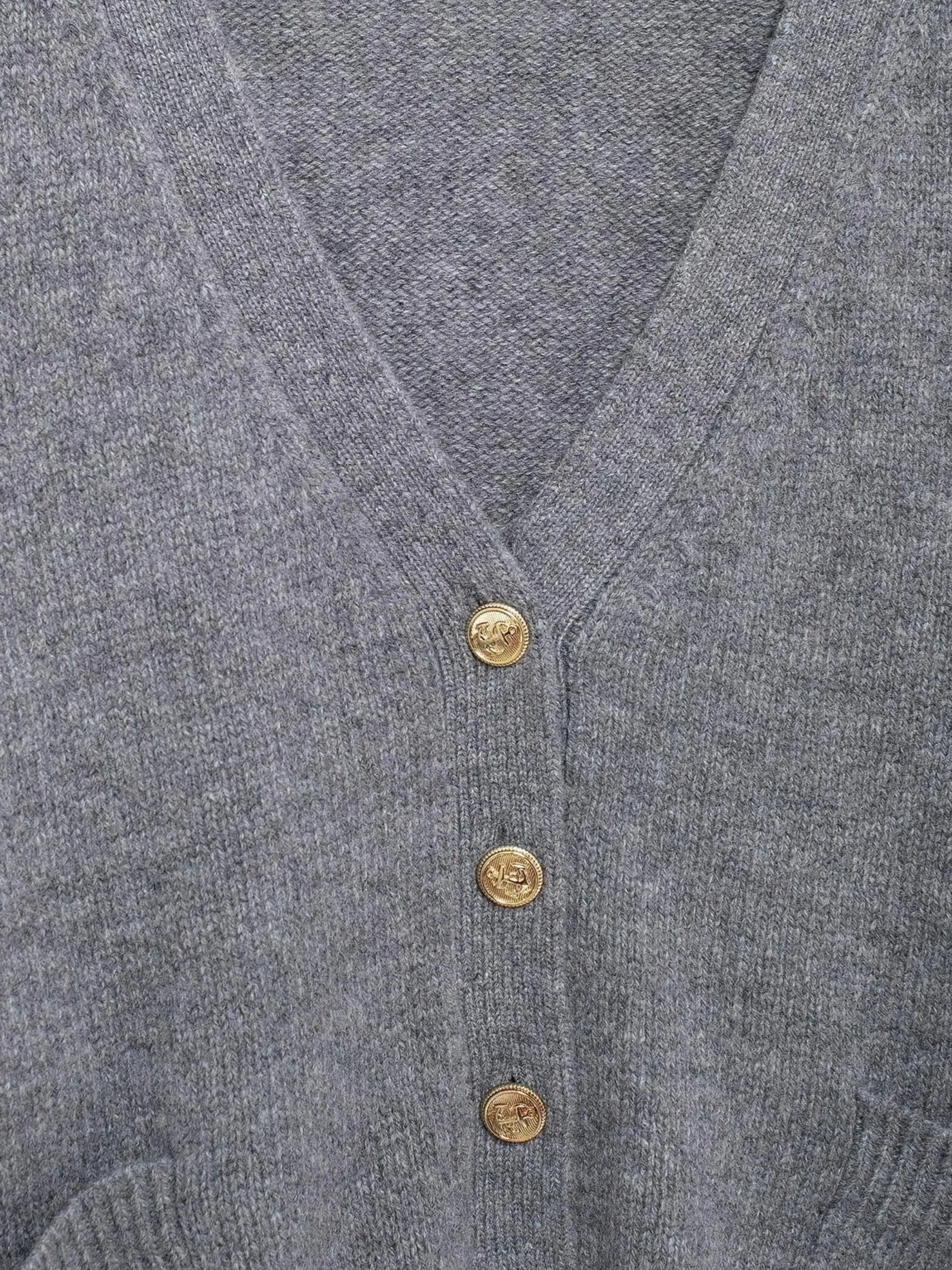 Leona | Elegante Strickjacke für Damen mit V-Ausschnitt
