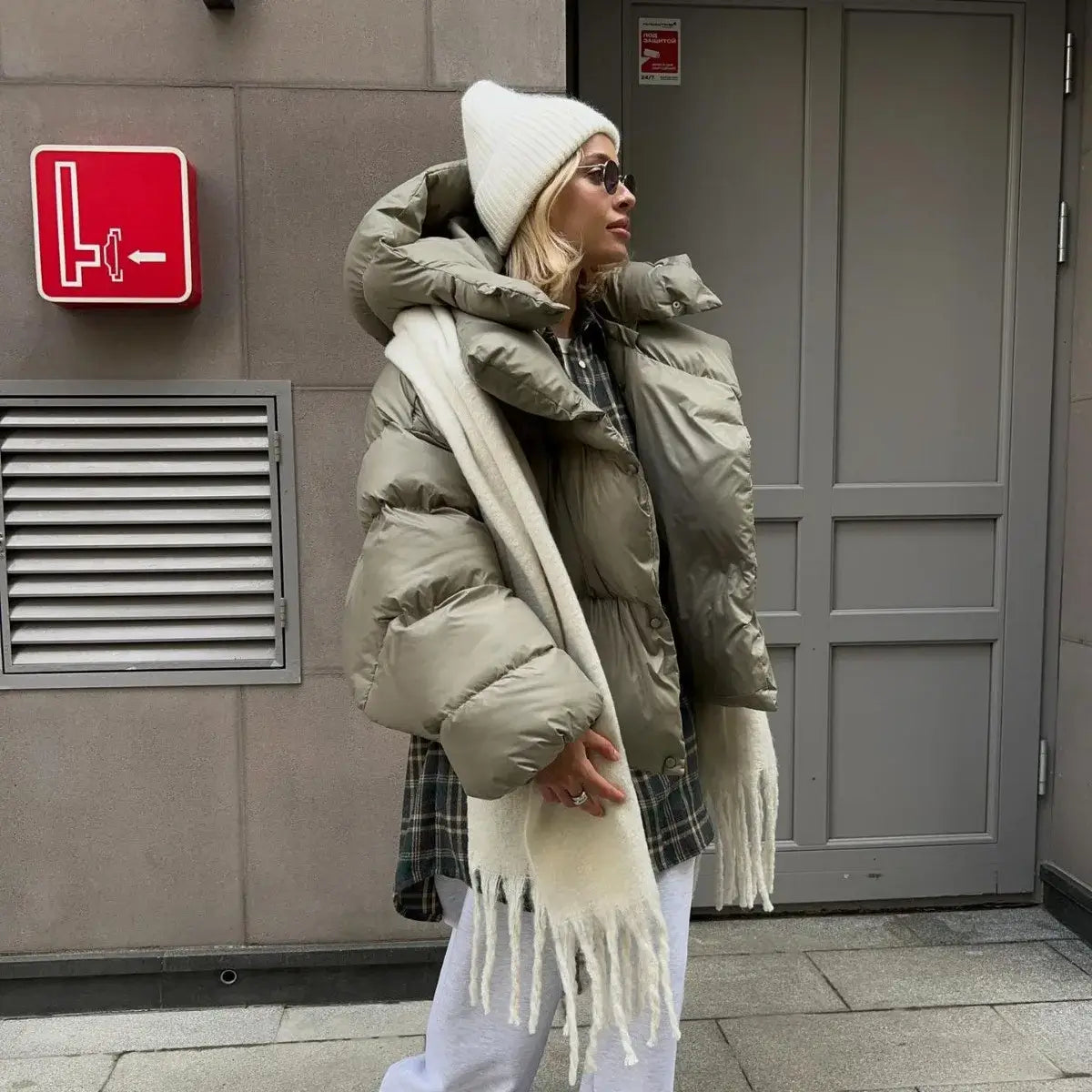 Nefeli | Elegante Steppjacke mit Kapuze für Damen