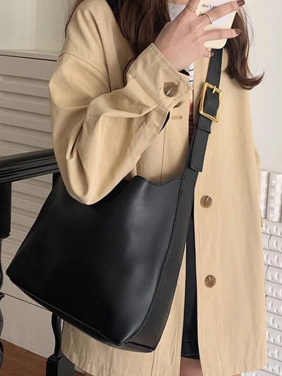 Nina | Elegante Schultertasche für Damen vegan