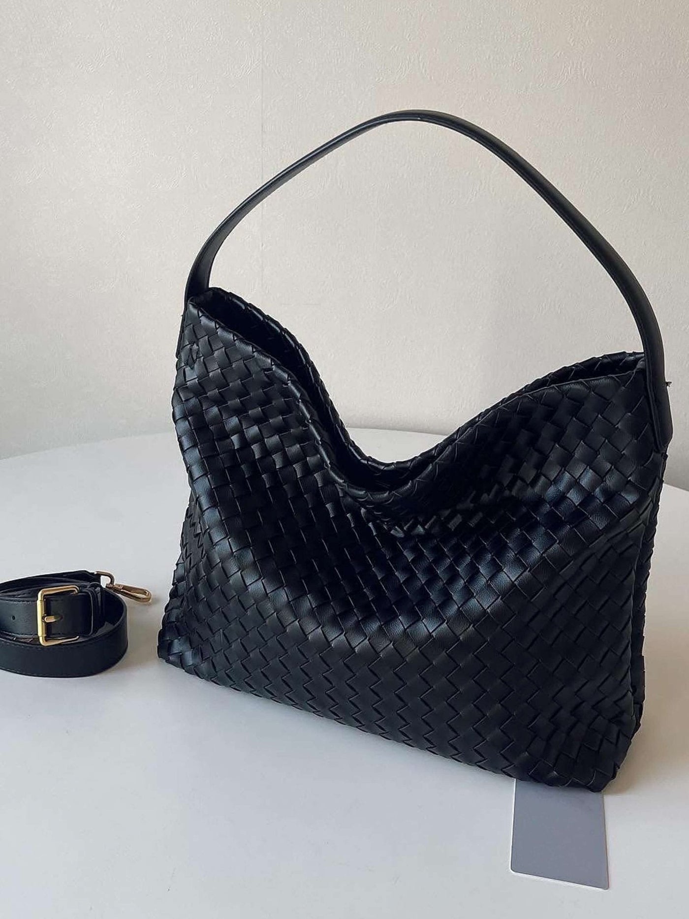 Sylvia | Elegante Handtasche für Damen vegan geräumig